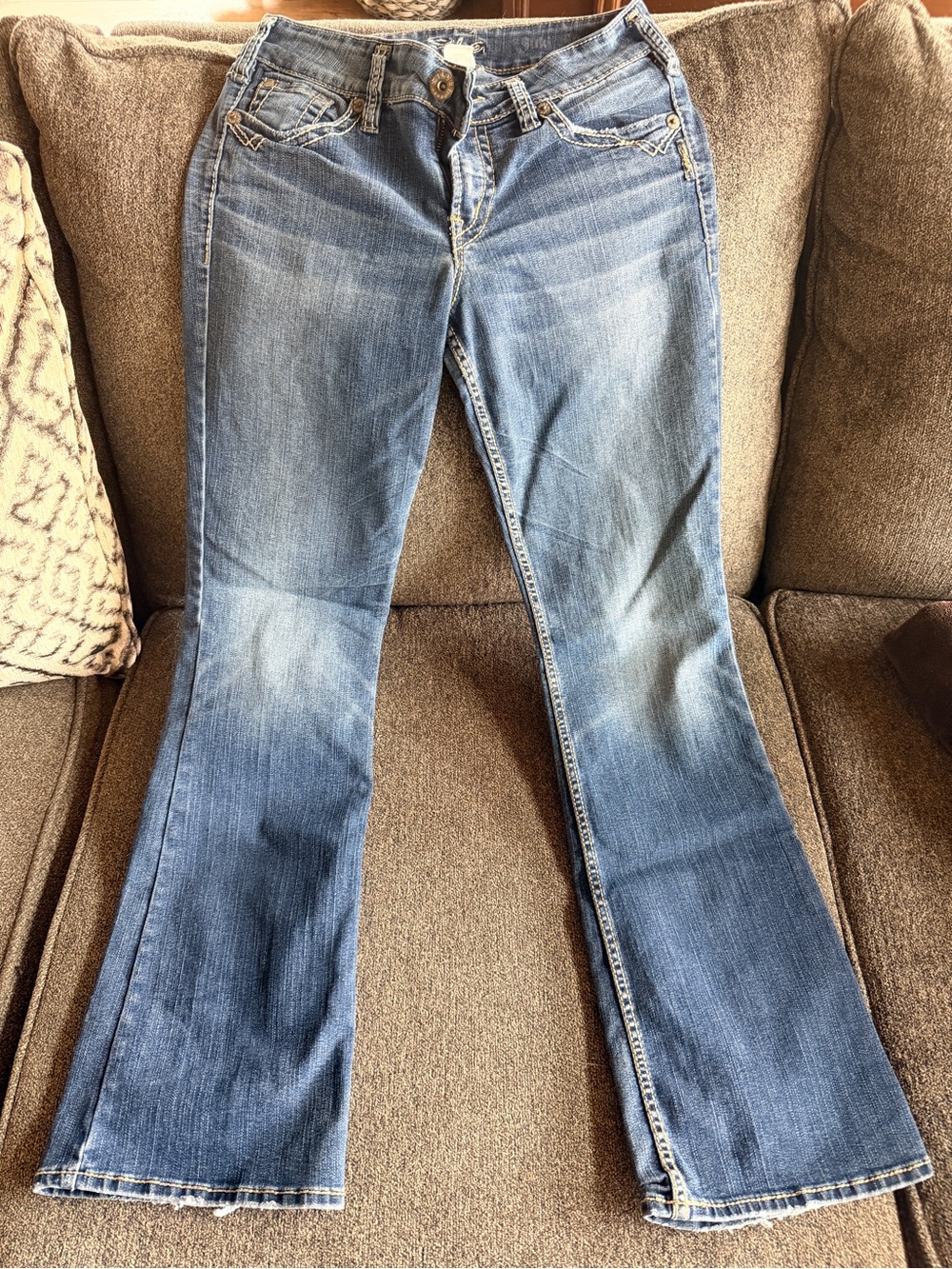 Silver Jeans Women's Light-Medium Blue Flare Denim